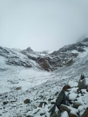 Dal punto panoramico guardando verso il lago Fasso