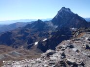 dal punto panoramico: al cospetto del Viso il Viso Mozzo quasi sparisce