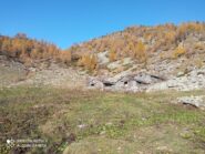 al centro il colle del Vallone