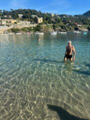 Bagno alla Baia dei Silenzi