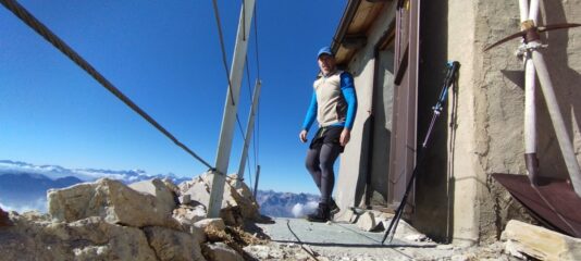 Bivacco Gianfranco Joannas...in ottimo restauro