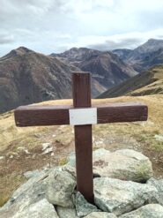 la nuova croce sulla Cima della Gardiola