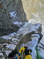 In sosta2, sguardo verso il basso