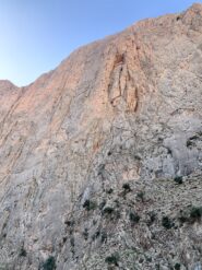 Vista della parete da sotto