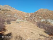 Alpe d'Attia; al centro il colle e a sinistra la salita per il Doubia
