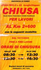 Per info, il cartello all'ingresso di Acceglio 