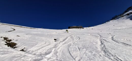 Neve primaverile anche lato italiano sotto le Marmotte
