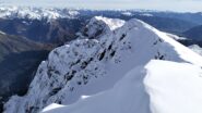  La cresta ben innevata.