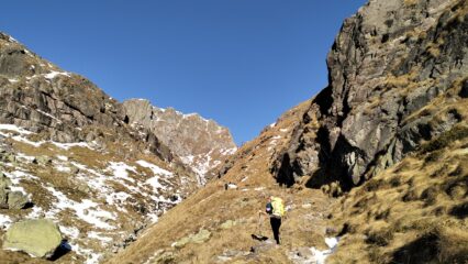  Poca neve sul primo tratto. 