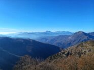 Le Alpi Apuane in lontananza