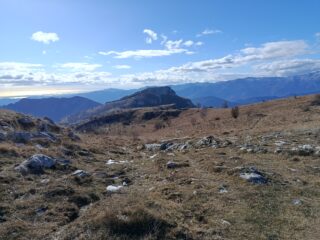 Discesa per l' AV verso il Monte della Guardia 