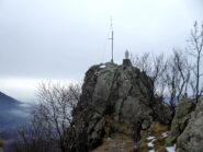 Sotto la madonnina di Rocca Sella.