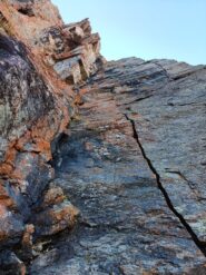 La fessura di L3. In alto il diedro.