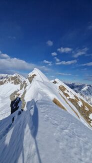 Ultimi passi verso la cima della Mattolina.