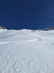 Prime curve sotto la cima