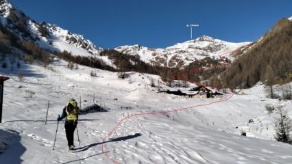 In rosso la traccia.