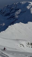 Si parte dalla vetta con l’Ostanetta che ci guarda 