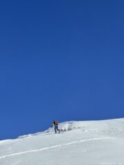 Quasi usciti sullo spartiacque con il vallone di Niquidetto