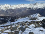 La via di salita dalla vetta