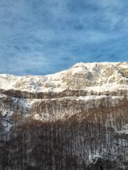La linea della via vista dal Rifugio Vittoria