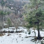 il punto di riferimento per partire e la cascata in lontananza 