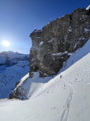 grande ambiente: il caratteristico torrione e sullo sfondo il Clariden