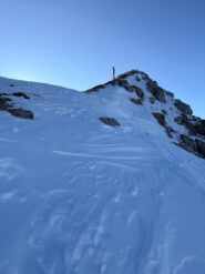 Uscita estetica verso la vetta, ad oggi presente accumulo di neve riportata dal vento!