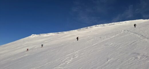 Le imponenti cornici della dorsale