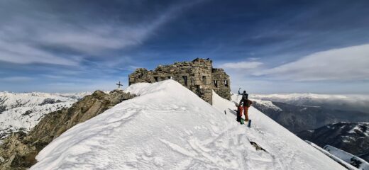  Caposaldo in cima
