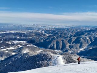 ...godendoci lo straordinario panorama sulla pianura