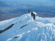 la breve cresta per raggiungere la cima