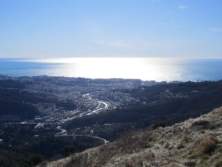Val Bisagno e mare lucente