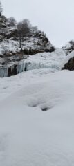 Sotto la cascata