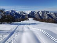 Dorsale in discesa prima di entrare nel bosco 