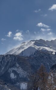 Vento forte sulle cime 