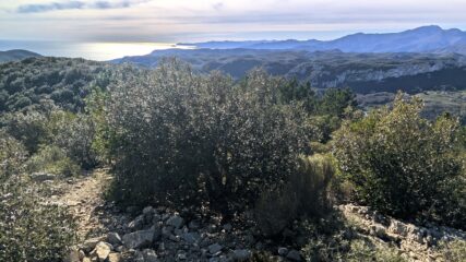 Vista dall'anticima del Bric Carè