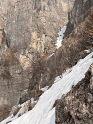 In fondo si puo' notare il Canalone Comera, ottima visuale dal ritorno sul sentiero nr.1