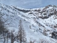 Il pendio-canale Nord visto ripellando verso Piano Friera