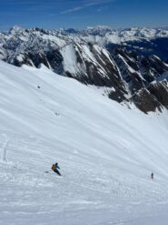 Sciata panoramica nel versante SE