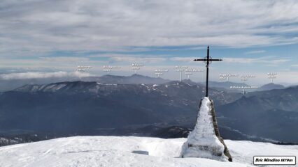  Panorama dal Bric Mindino sulle Alpi Liguri.
