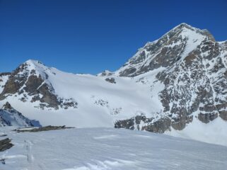Grand Tete de By e Grand Combin