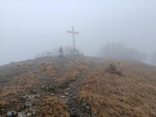 Monte Carmo (m.1389) con il trailer incrociato 