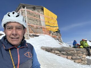 In vetta cielo BLU