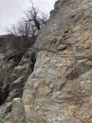 Lo spigolo e la stele staccata punto di attacco 