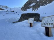 Alla partenza ombra e neve gelata