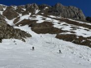 imbocchiamo il canalone svalangato a q. 1750 ca.