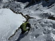 e calandoci per recuperare gli sci