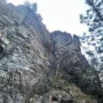 Diedro del torrente che direi molto ostico e di difficile protezione 