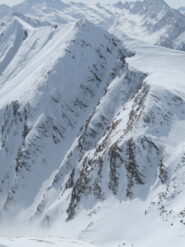 Clot la Pierre visto poco dopo dalla Mait d'Aval