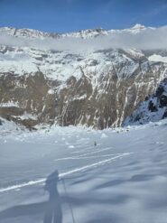 salendo sui bellissimi pendii superiori